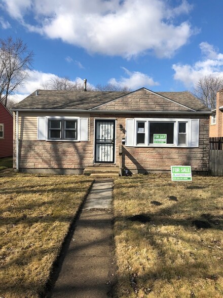 14136 S Hoxie Ave, Chicago, IL 60633