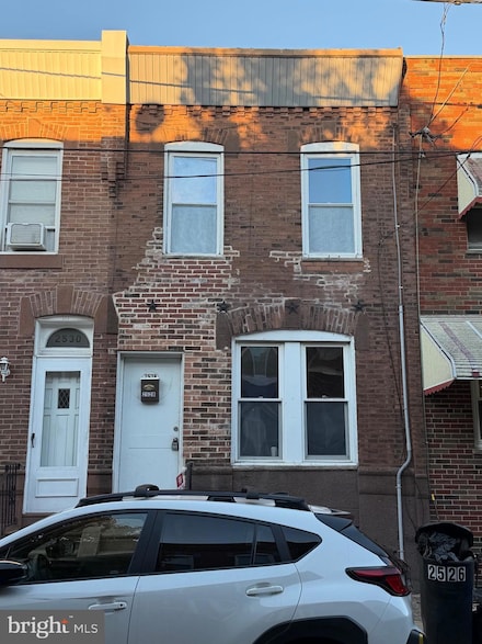 2528 S Jessup St, Philadelphia, PA 19148