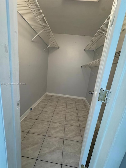 1522 NE 34th Ct Unit 11, Oakland Park, FL 33334