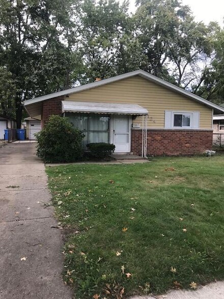 25124 Annapolis St, Dearborn Heights, MI 48125