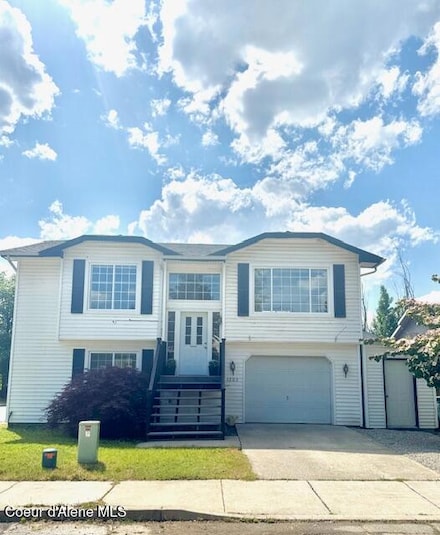 3203 N 12th St, Coeur D'Alene, ID 83815