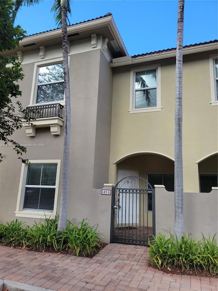 2851 W Prospect Rd Unit 405, Tamarac, FL 33309