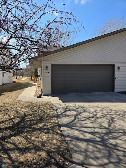 2526 25th Ave S Unit B, Fargo, ND 58103