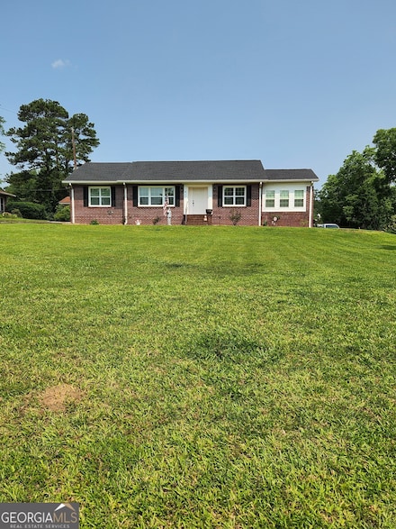 617 E College St, Bowdon, GA 30108