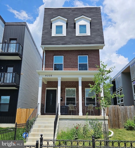 4008 9th St SE, Washington, DC 20032