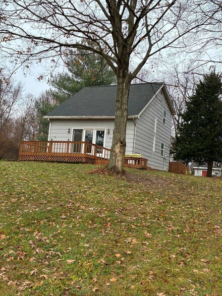 4983 Sugar Grove Rd, Virginia, IL 62691