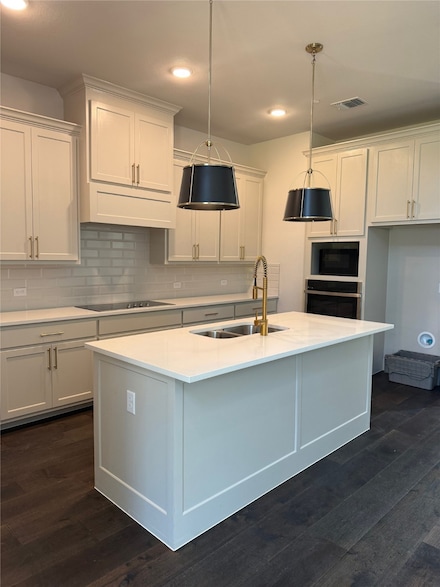 8028 Thomas Crossing, North Richland Hills, TX 76180