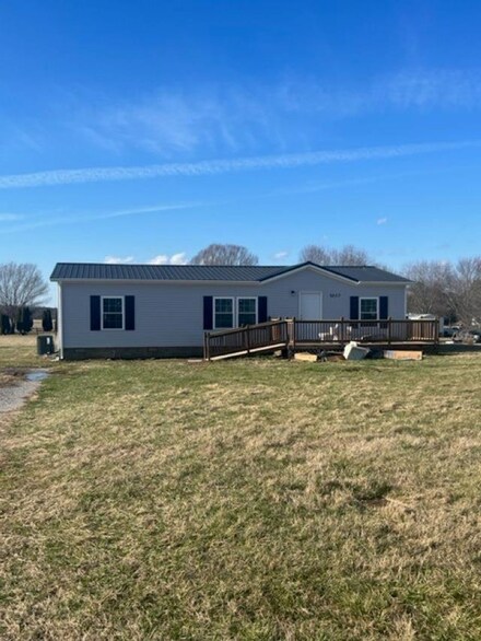 2557 Blaine Evans Rd, Smiths Grove, KY 42171