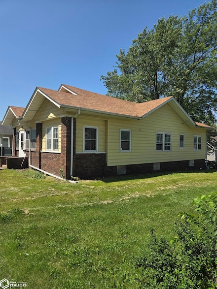 410 N Pine St, Creston, IA 50801