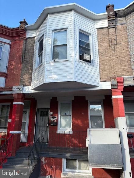 3752 N 8th St, Philadelphia, PA 19140