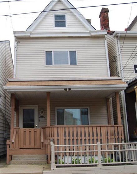 2426 Charcot St, Pittsburgh, PA 15210