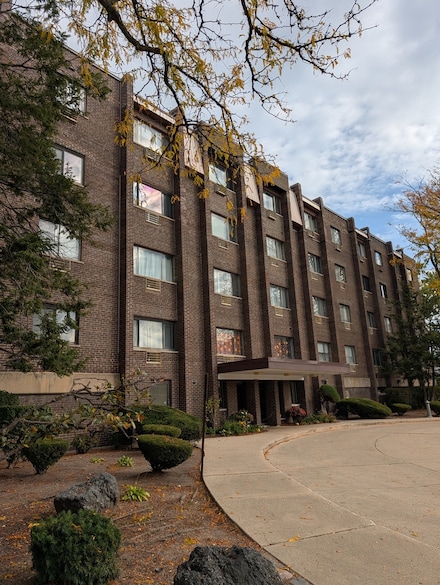 8444 W Wilson Ave Unit 407S, Chicago, IL 60656