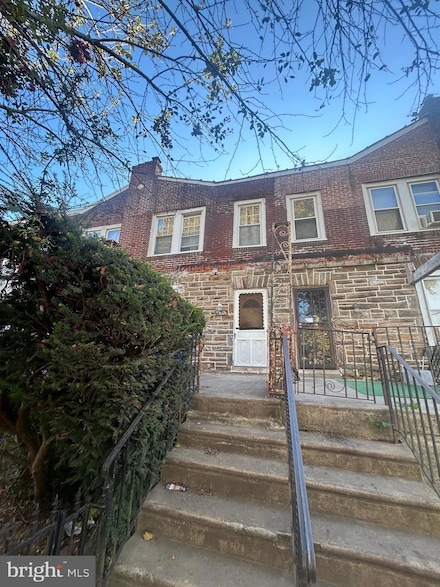 4656 Fernhill Rd, Philadelphia, PA 19144
