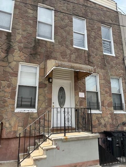 60-50 55th St Unit 2, Flushing, NY 11378