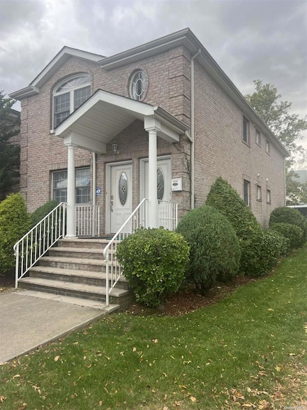 42-04 216th St, Bayside, NY 11361
