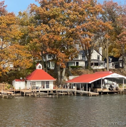 22 Sunset Island Rd, Wilson, NY 14172