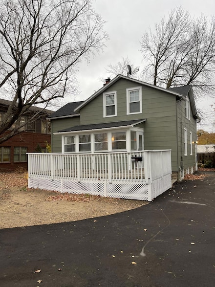 351 Morse Ave, Excelsior, MN 55331