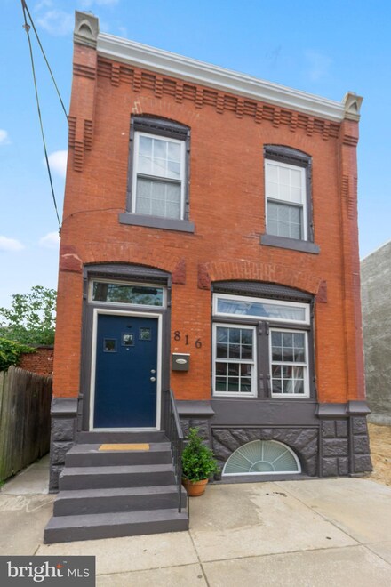 816 N Brooklyn St, Philadelphia, PA 19104