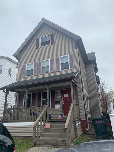 41 Beech St, Springfield, MA 01105