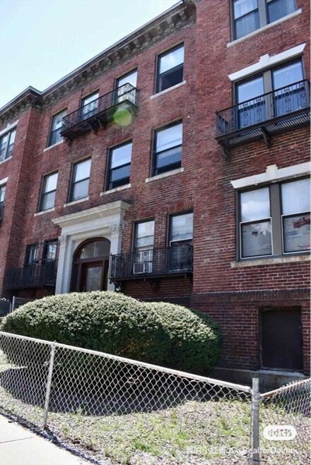 46 Park Valve Ave Unit 1, Boston, MA 02134