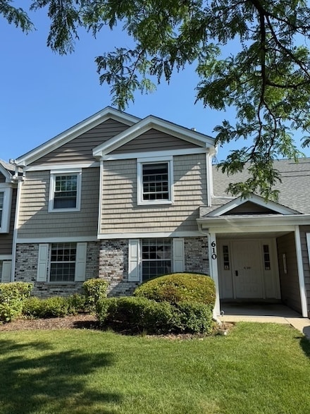 610 Stone Circle Ct Unit V1, Schaumburg, IL 60194