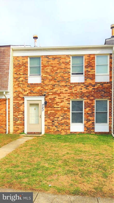 723 Kaplan Ct, Hyattsville, MD 20785
