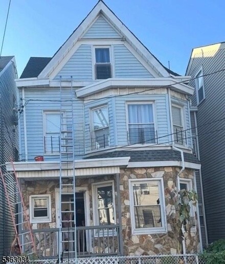 100 Butler St, Paterson, NJ 07524