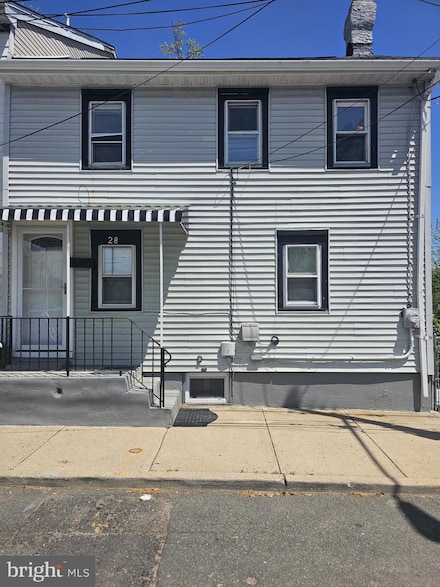 28 Bond St, Trenton, NJ 08618