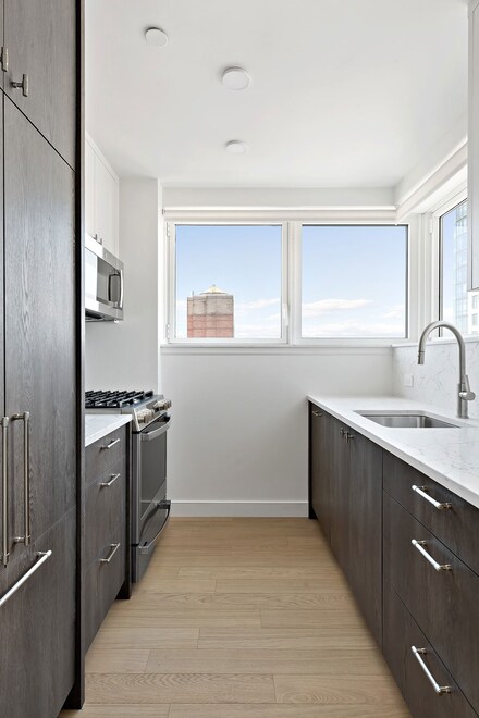55 W 25th St Unit 19-D, New York, NY 10010