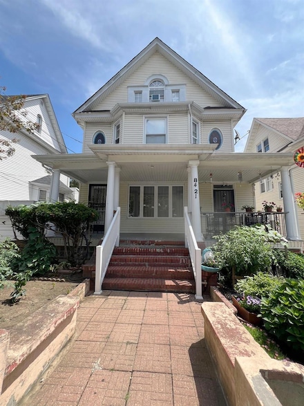 84-21 88th St, Jamaica, NY 11421