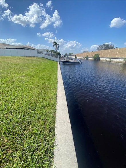 2455 Everest Pkwy, Cape Coral, FL 33904