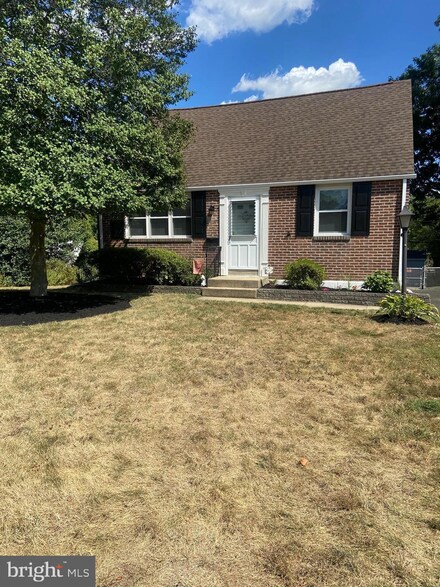 603 Aintree Rd, Hatboro, PA 19040