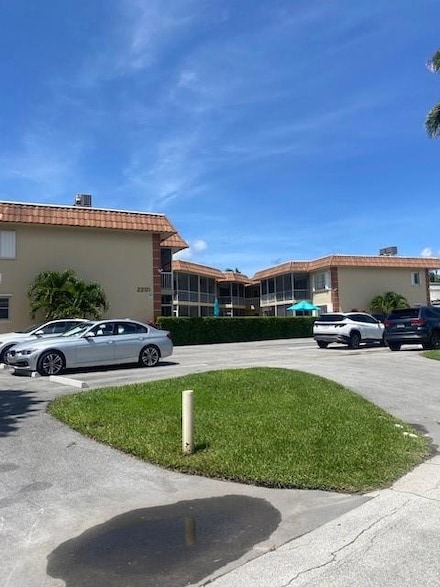 2201 SE 9th St Unit 105, Pompano Beach, FL 33062