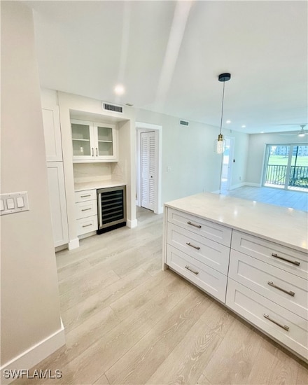 9 High Point Cir N Unit 108, Naples, FL 34103
