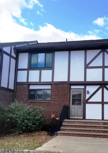 112 Wildflower Ln, Hillsborough, NJ 08844