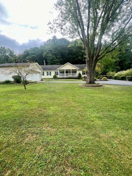 17624 Campbell Rd, Nelsonville, OH 45764