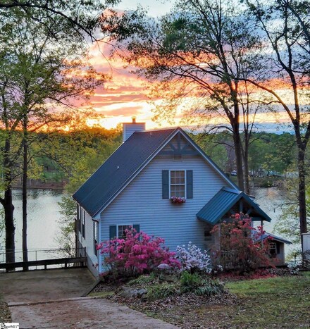 134 Lake Front Cir, Lyman, SC 29365