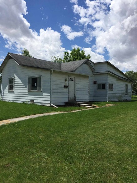 436 S Washington St, Montpelier, IN 47359