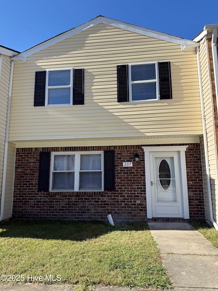 207 Myrtlewood Cir, Jacksonville, NC 28546