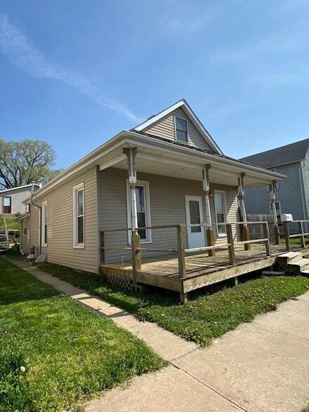 221 Avenue G, Fort Madison, IA 52627