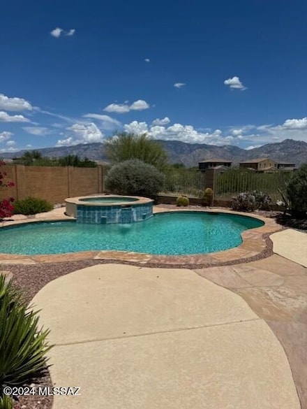 13494 N Atalaya Way, Tucson, AZ 85755