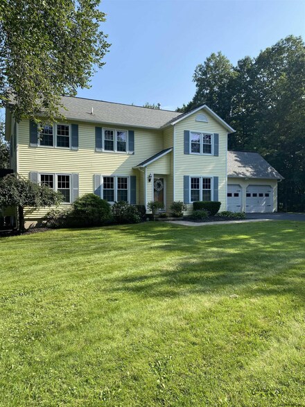 95 Swatling Rd, Latham, NY 12110