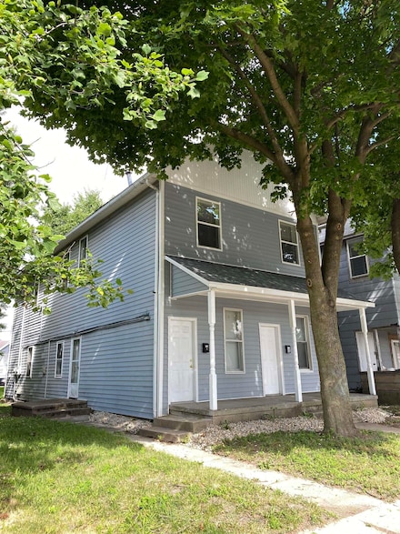 131 N 8th St, Decatur, IN 46733