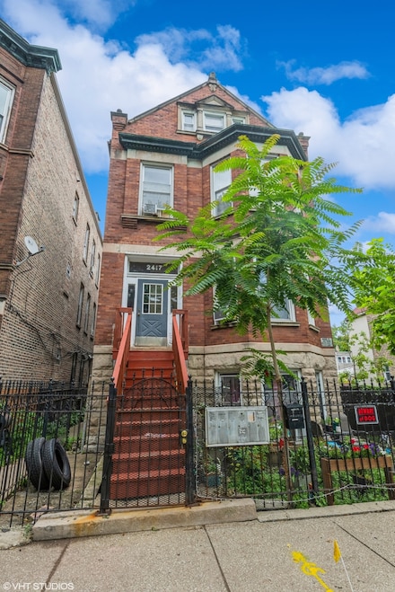2417 S Saint Louis Ave, Chicago, IL 60623