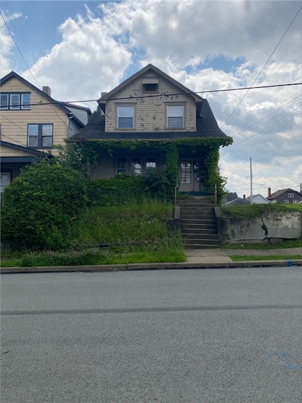 2810 Jenny Lind St, McKeesport, PA 15132