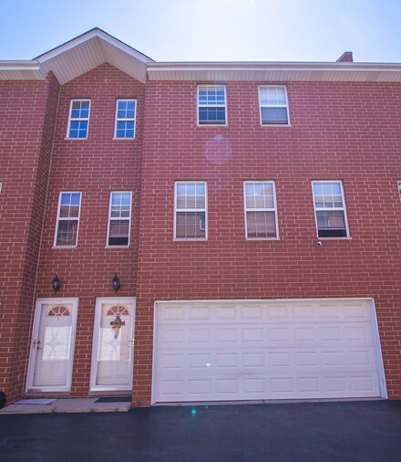 3801 W Columbus Ave Unit 4, Chicago, IL 60652