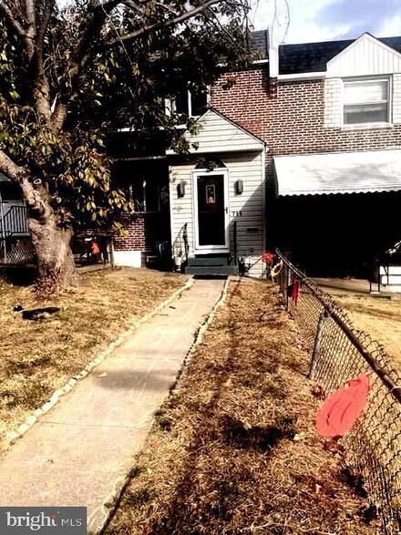 719 Taylor Dr, Folcroft, PA 19032
