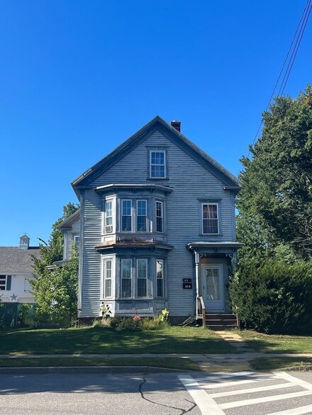 92 Portland Ave, Dover, NH 03820