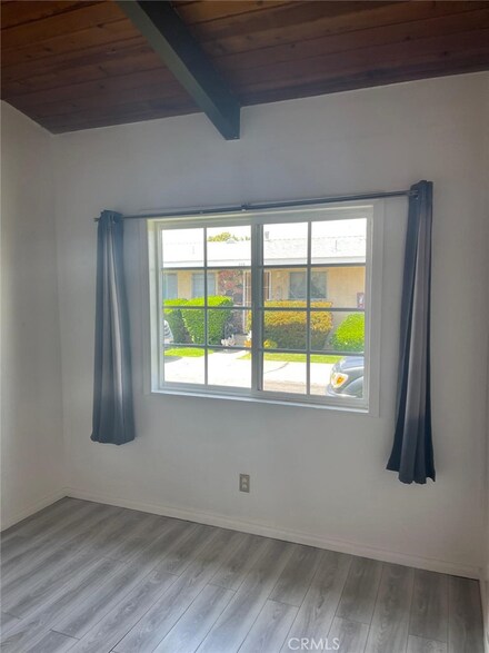 287 N Oak St, Orange, CA 92867