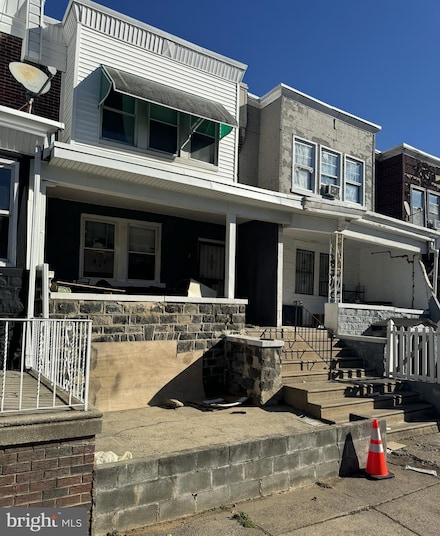 611 W Courtland St, Philadelphia, PA 19140